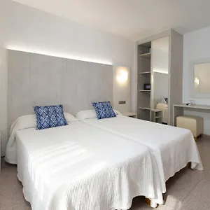 Roca Hostal San Antonio Abad